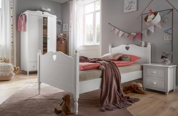 Een kinderkamer voor meisjes inrichten: van praktische ruimte tot gezellige speelhoek Een kinderkamer voor meisjes inrichten: van praktische ruimte tot gezellige speelhoek